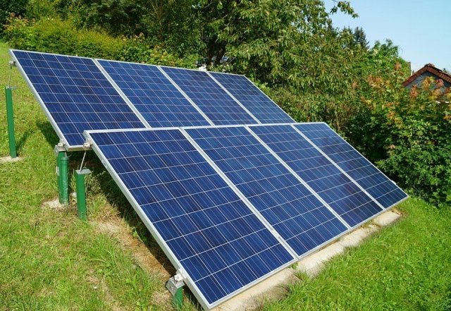 How to Test Solar Panel Output for Maximum Efficiency